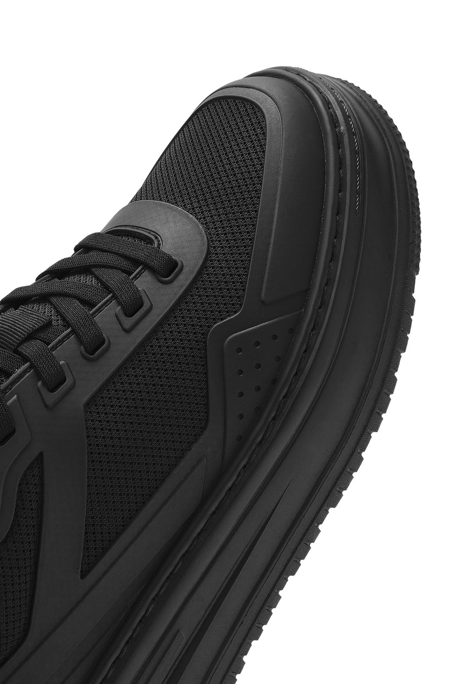 Men's Black Lace-Up Thick Sole Sneaker