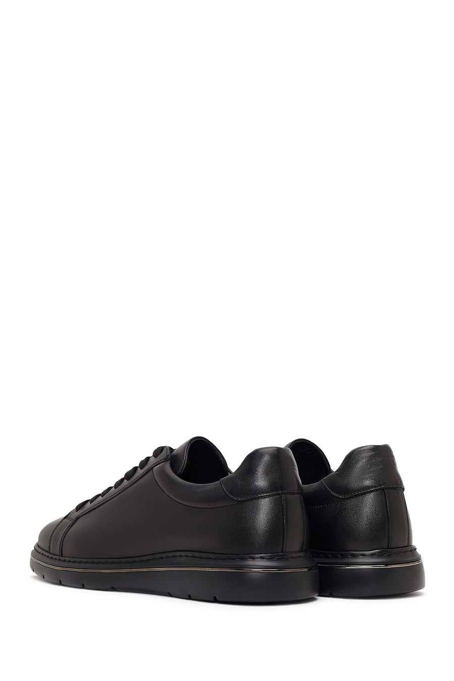 Male Black Lace-Up Leather Sneaker