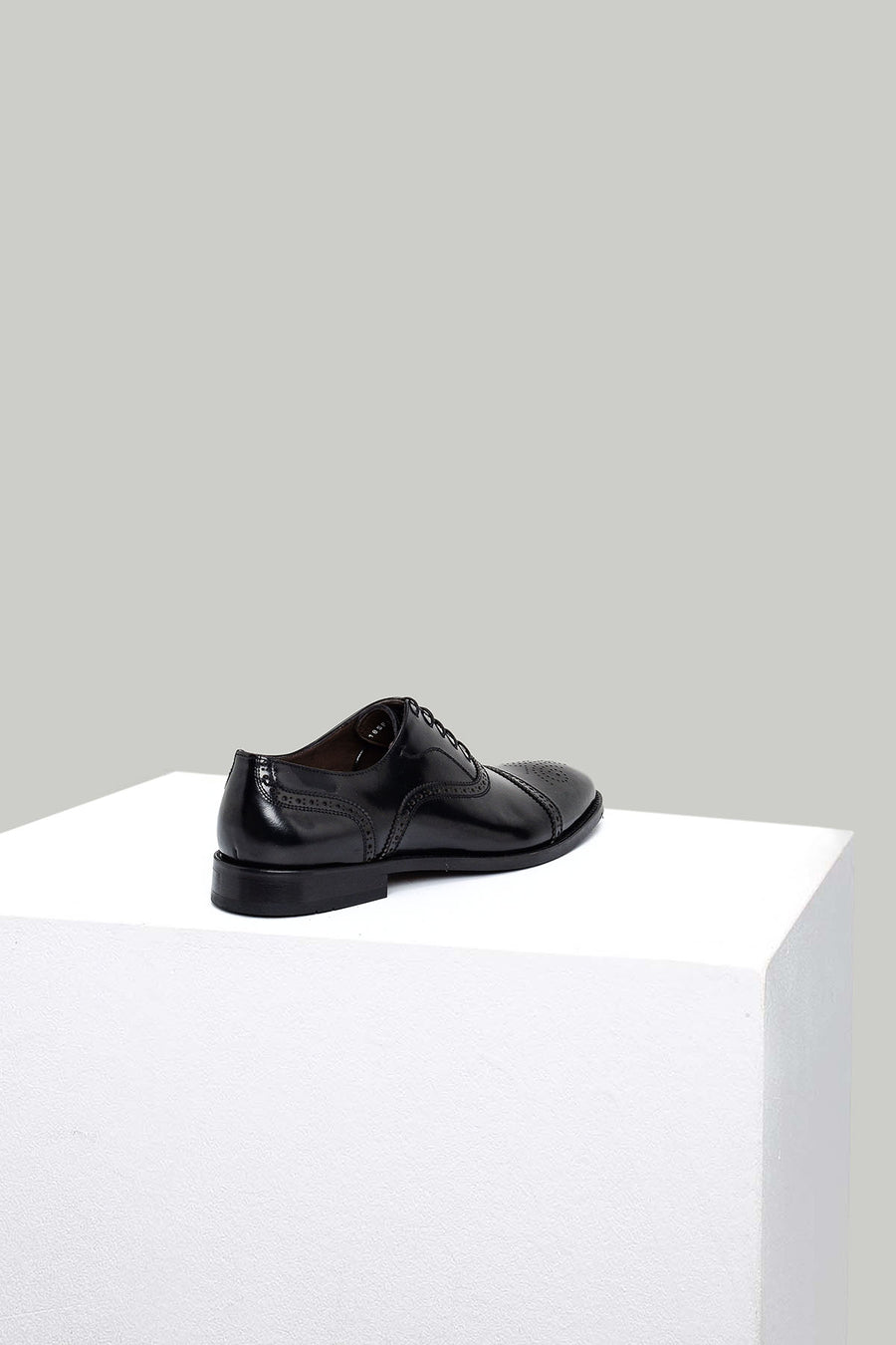 Men's shoes