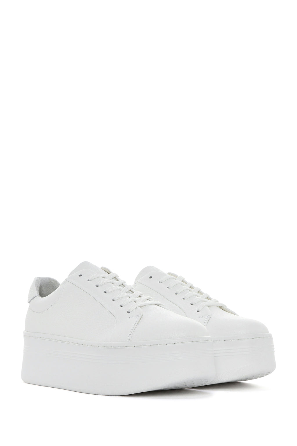 Kadın Beyaz Bağcıklı Kalın Tabanlı Deri Sneaker