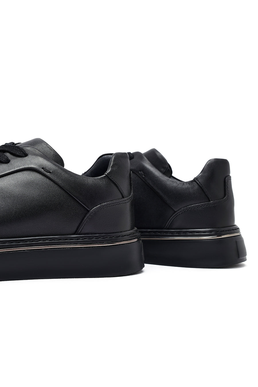 Erkek Siyah Bağcıklı Kalın Tabanlı Deri Sneaker