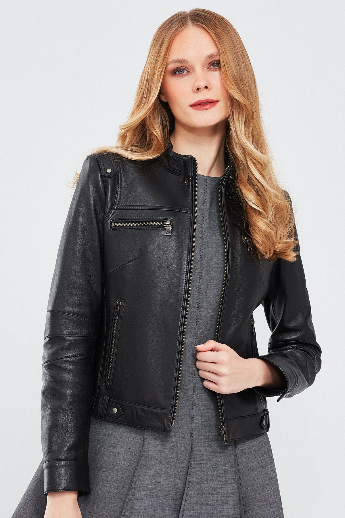 Vicky Women's Black Short Leather Jacket 24SGE51701M | Derimod