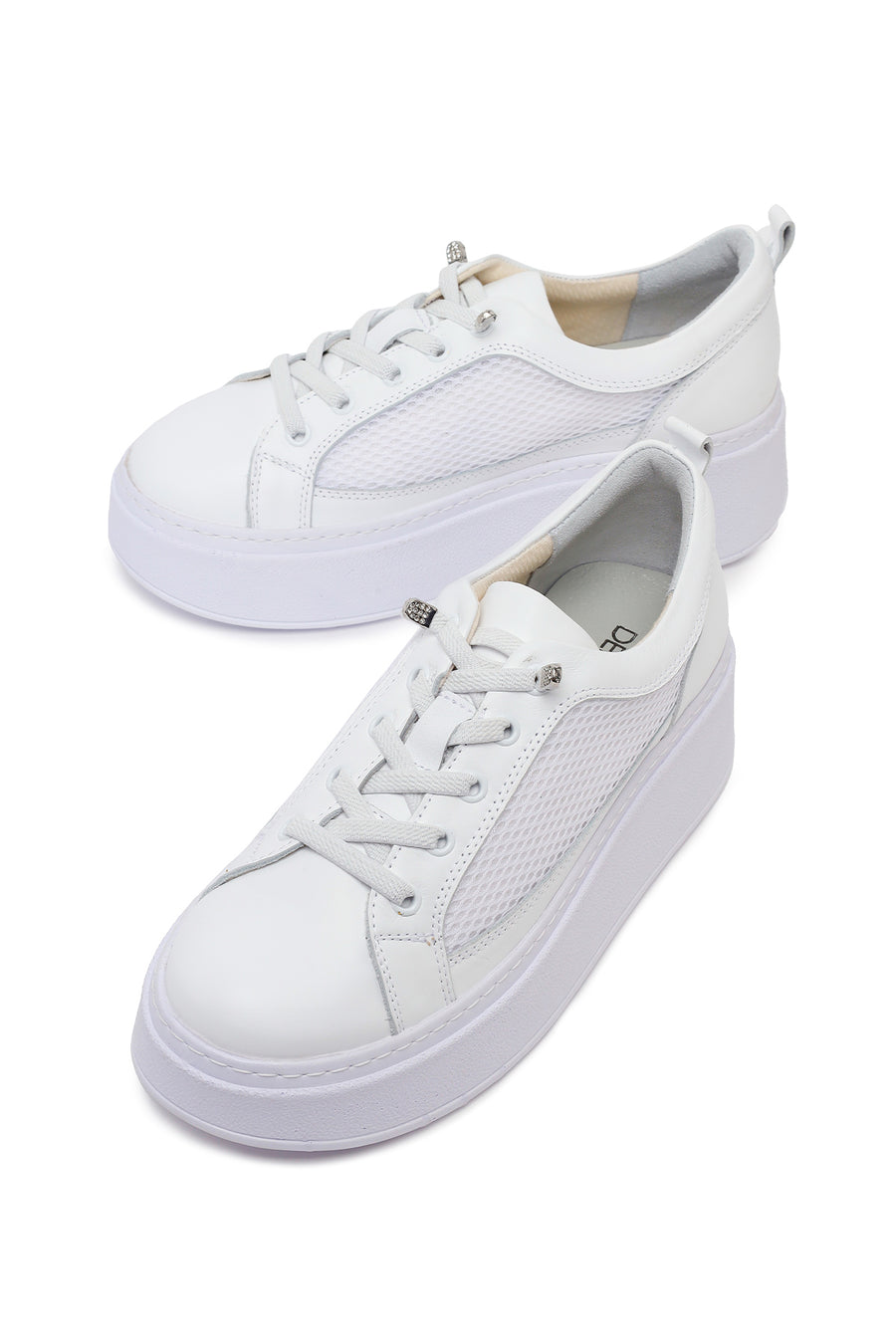 Woman White Lace-Up Thick-Soled Leather Sneaker
