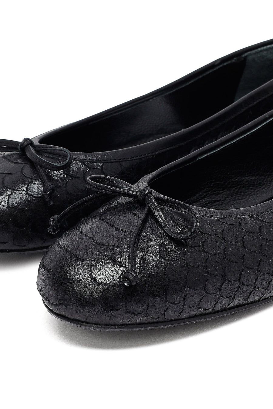Woman Black Patterned Leather Babet