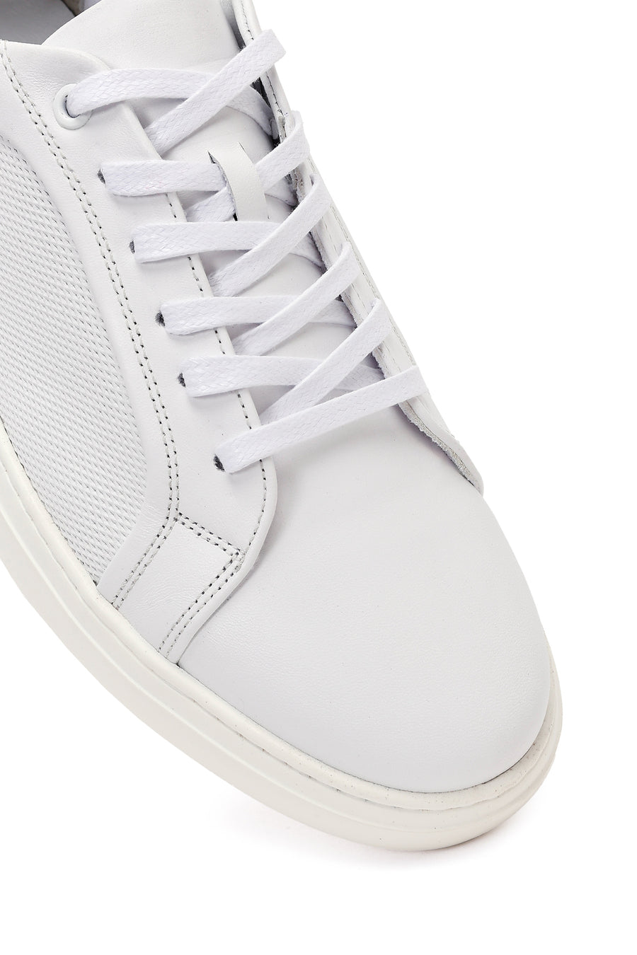 Male White Lace-Up Leather Sneaker