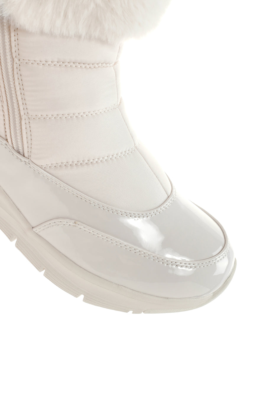 Skechers Kadın Beyaz Arch Fit Smooth - Cool Puff Rugan Kalın Tabanlı Bot