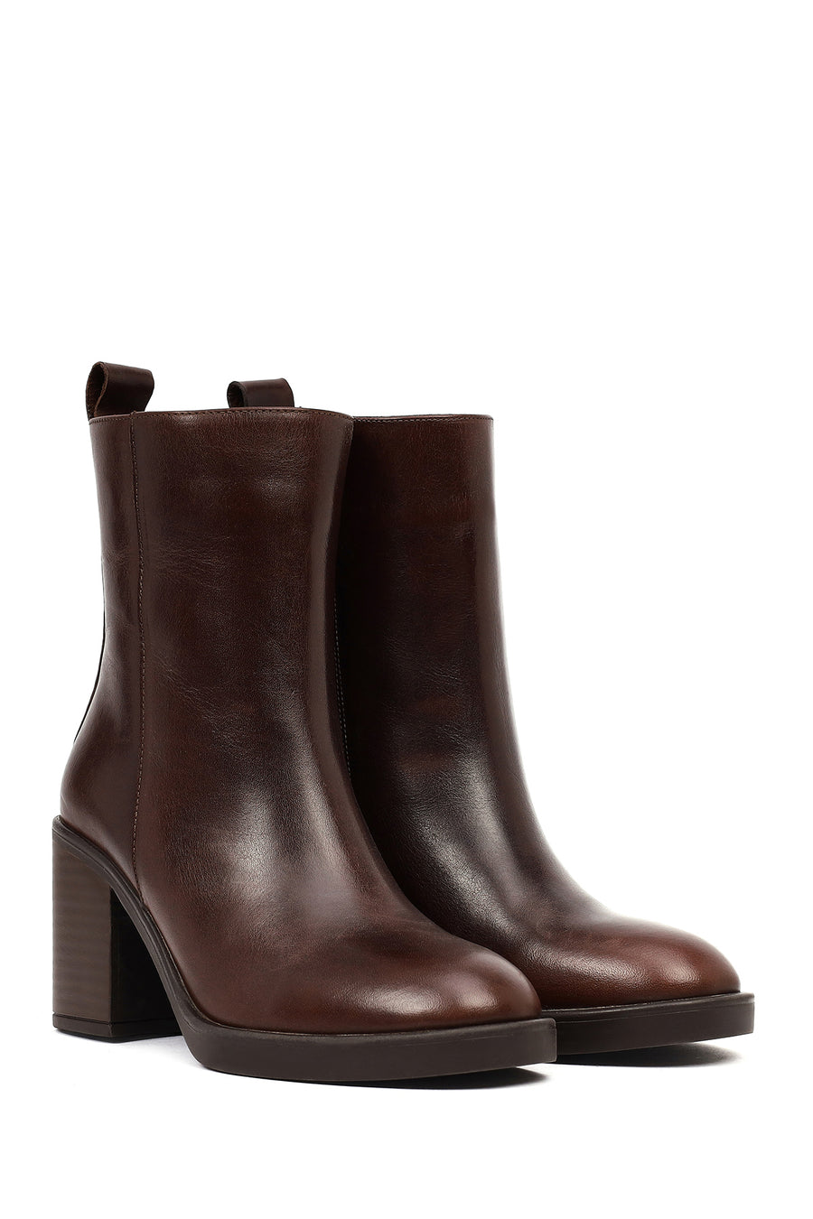 Woman Brown Zip Closure Chunky Heeled Leather Boots