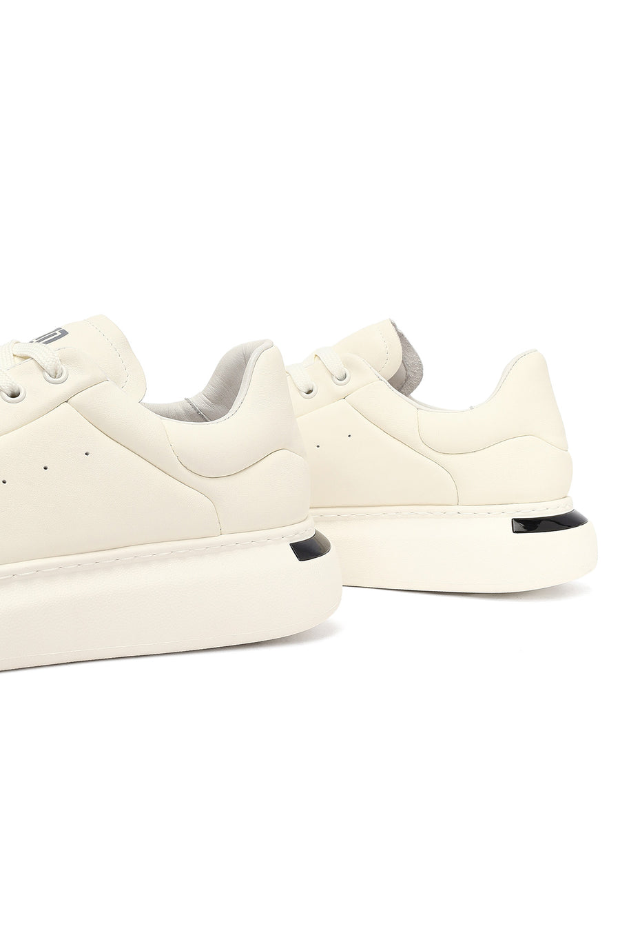 Male White Lace-Up Thick-Soled Leather Sneaker