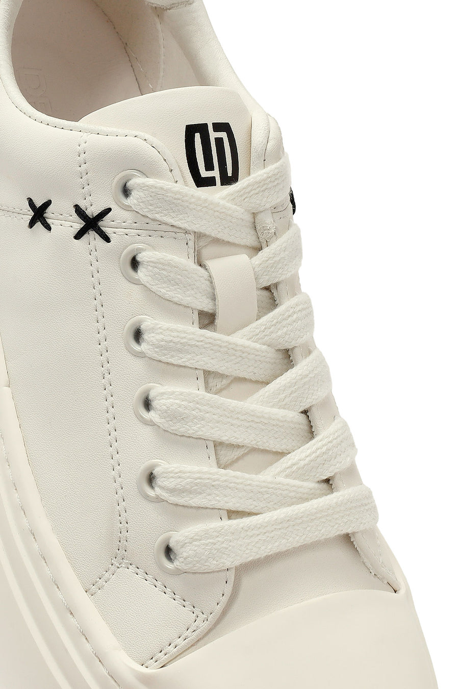 
Men's White Lace-Up Leather Sneaker
