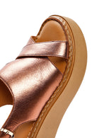 Kadın Bronz Kalın Tabanlı Metalik Deri Comfort Sandalet | Derimod