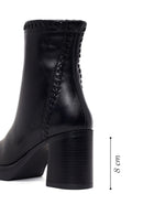 Woman Black Zip Closure Thick-Heeled Leather Boots | Derimod