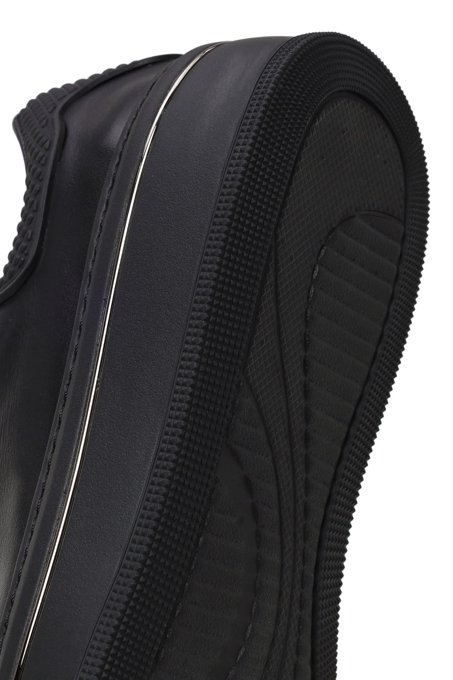 Male Black Lace-Up Chunky-Sole Leather Sneaker