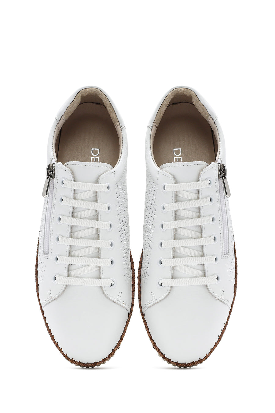 Woman White Lace-Up Leather Sneaker