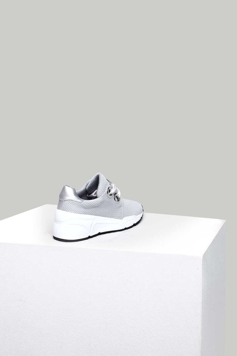 High-Sole Women's Leather Sneaker