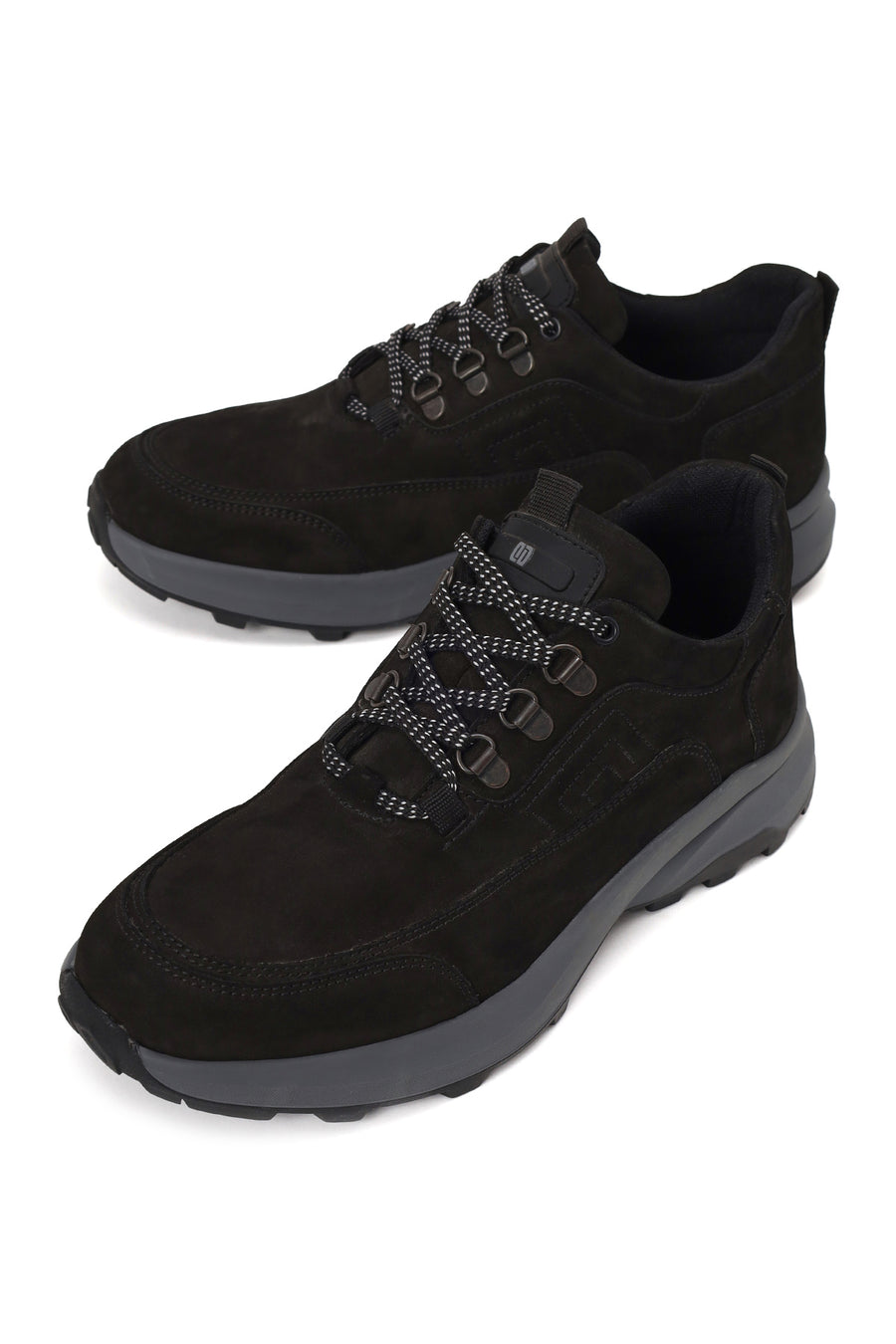 Erkek Siyah Bağcıklı Kalın Tabanlı Nubuk Deri Casual Sneaker