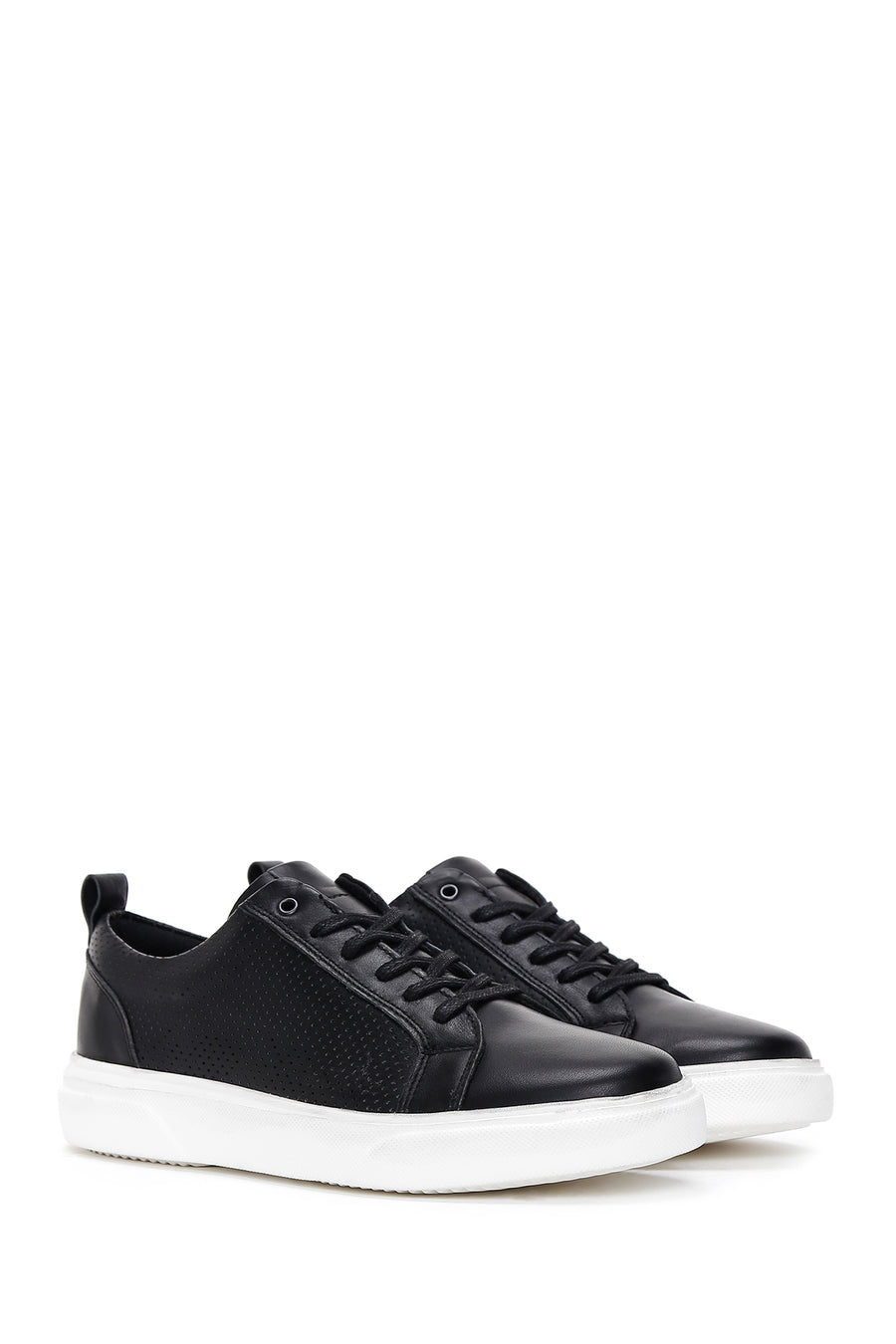 Men's Black Lace-up Leather Sneaker