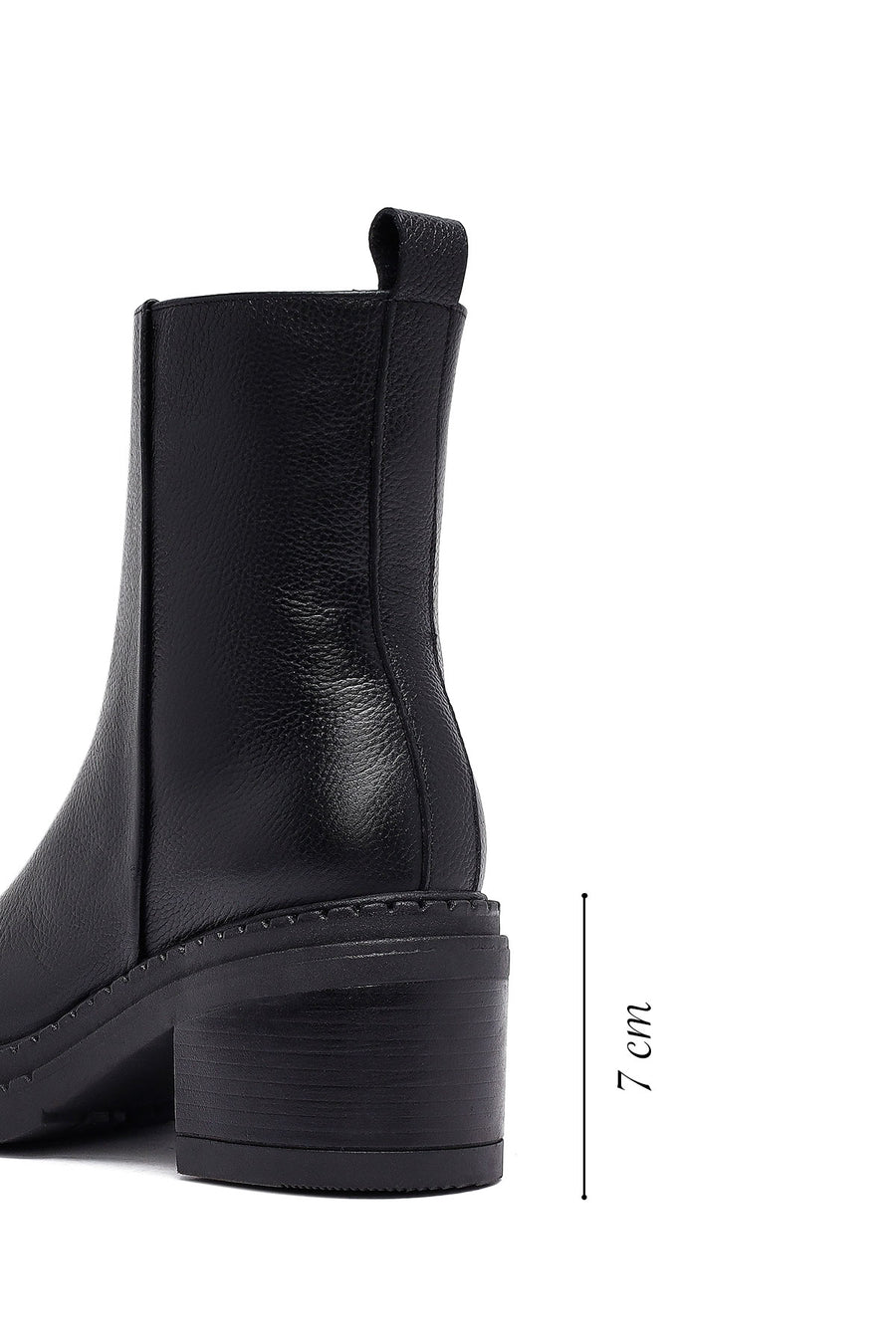 Woman Black Zip Closure Thick-Heeled Leather Boots
