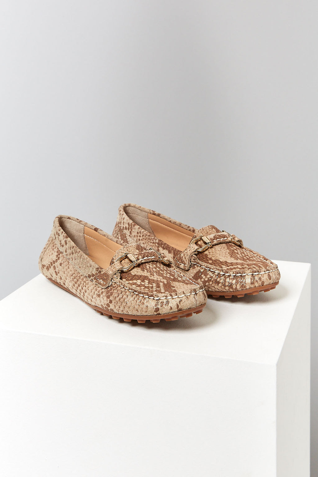 Yılan Desenli Kadın Deri Loafer