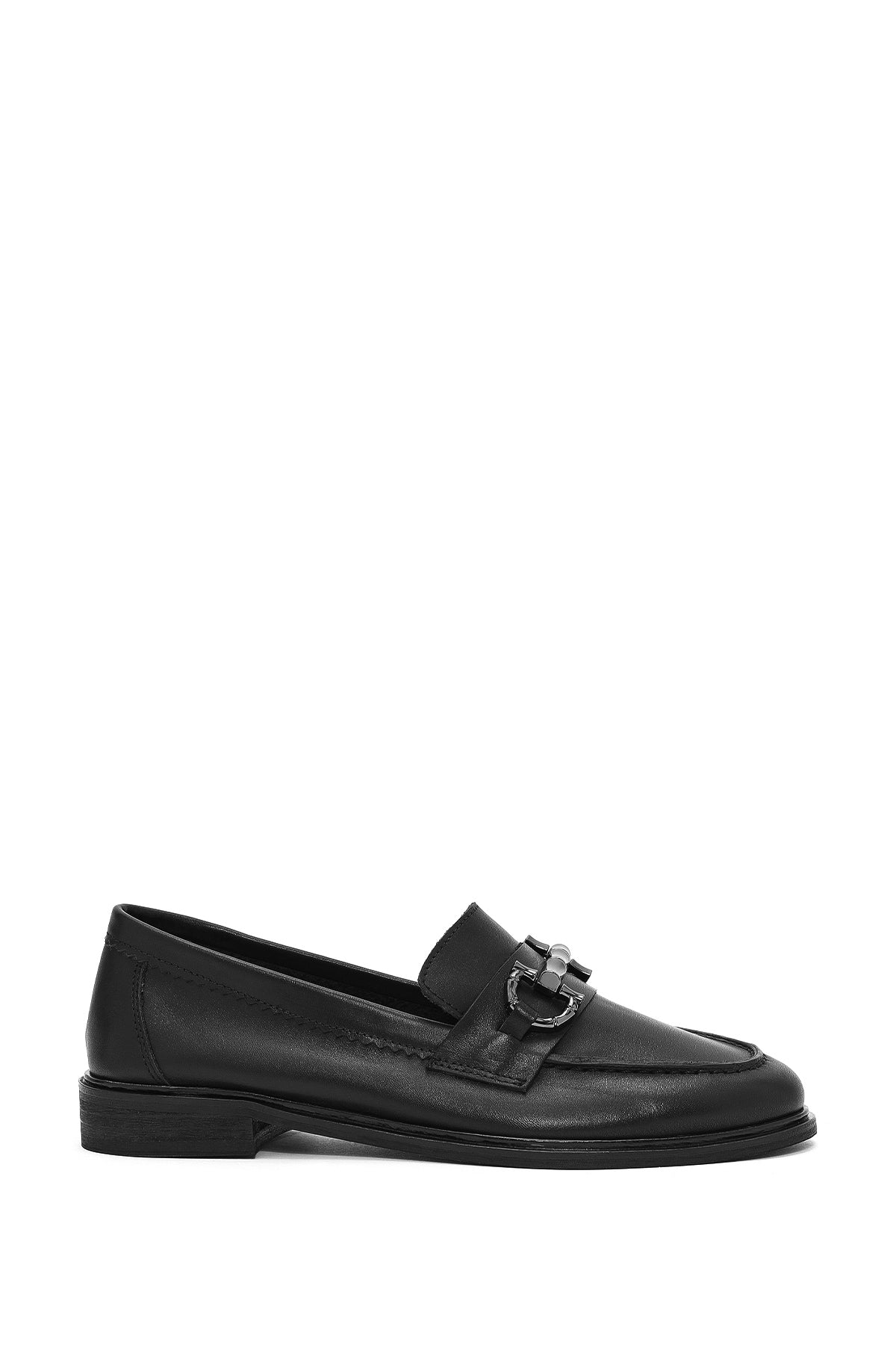 Woman Black Buckled Leather Masculine Loafer 26PFD150718 | Derimod