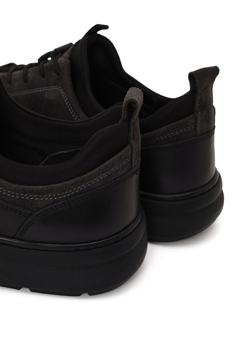 Male Gray Lace-Up Thick-Soled Leather Sneaker