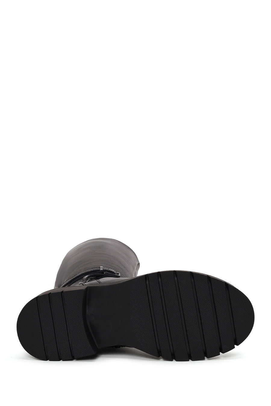 Woman Black Zip Closure Leather Boots