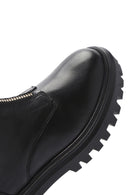 Women's Black Thick Soled Zippered Leather Boots | Derimod