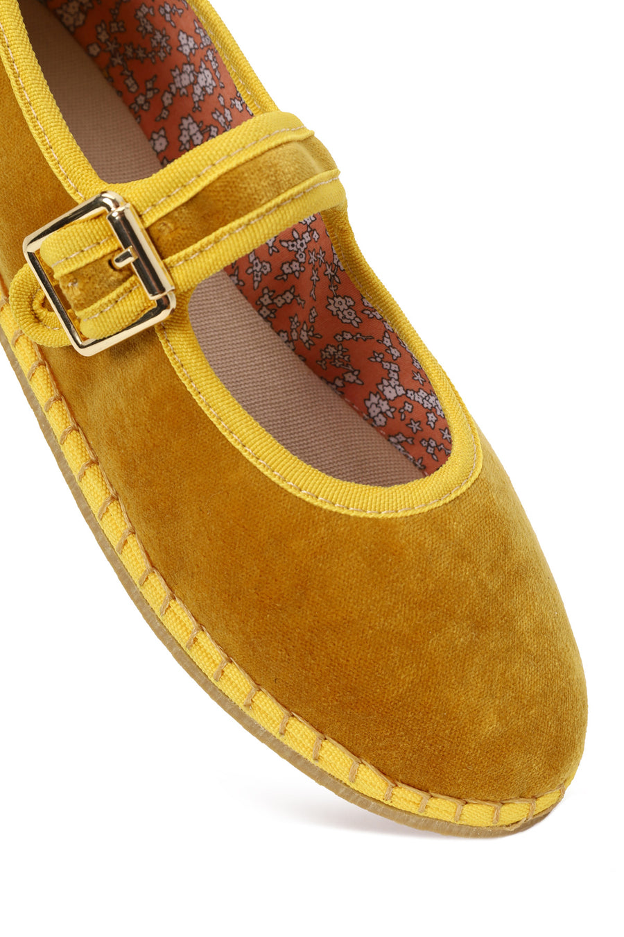 Woman Yellow Buckled Fabric Mary Jane Ballerine flats