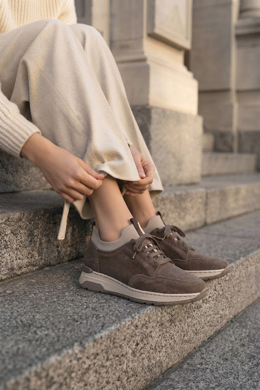 Woman Mink Lace-Up Thick-Soled Suede Leather Sneaker