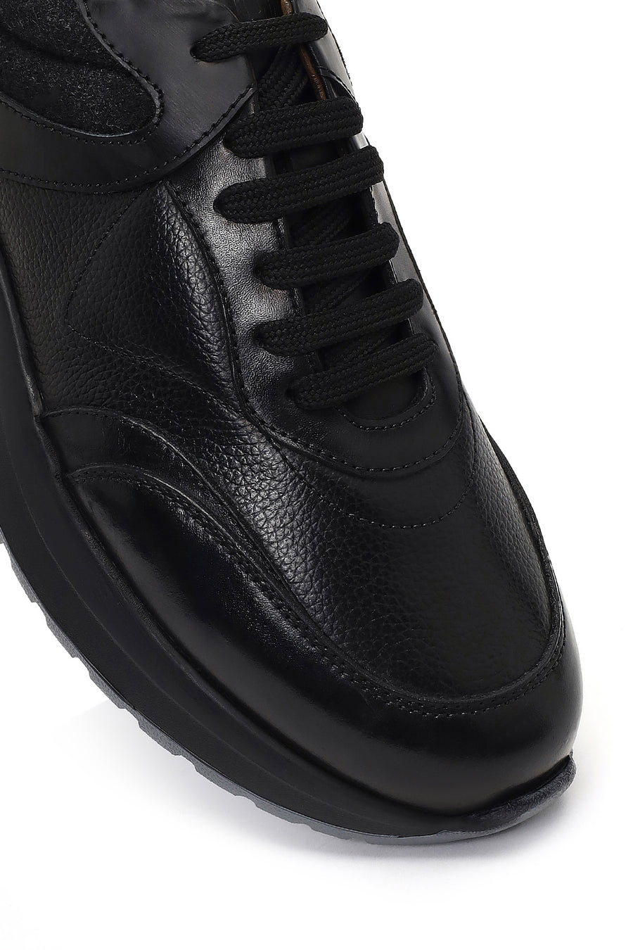 Erkek Siyah Bağcıklı Kalın Tabanlı Deri Sneaker