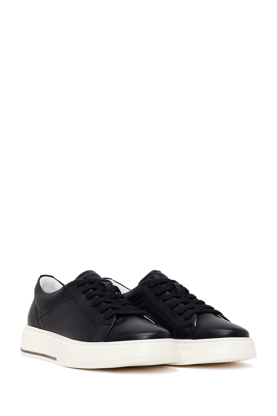 Male Black Lace-Up Leather Sneaker