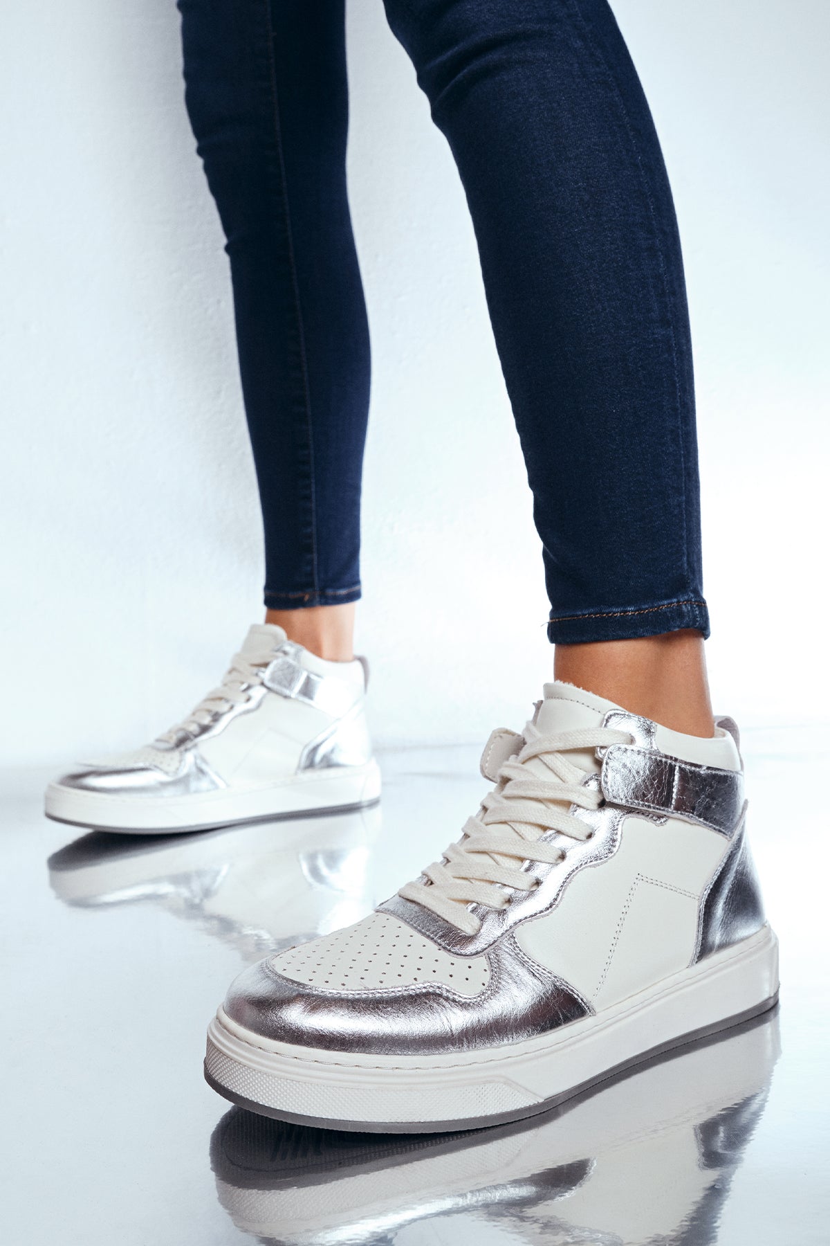 Women's Silver Leather High Top Sneaker 23WFD500114 | Derimod