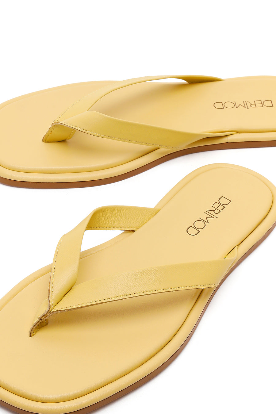 Woman Yellow Leather Toe-Post Slippers