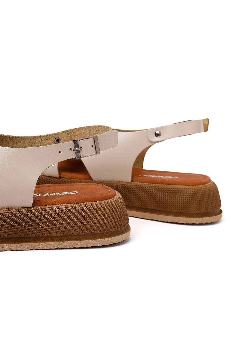 Woman Beige Buckled Thick-Soled Leather Sandal