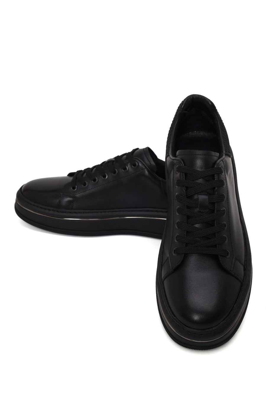 Male Black Lace-Up Chunky-Sole Leather Sneaker