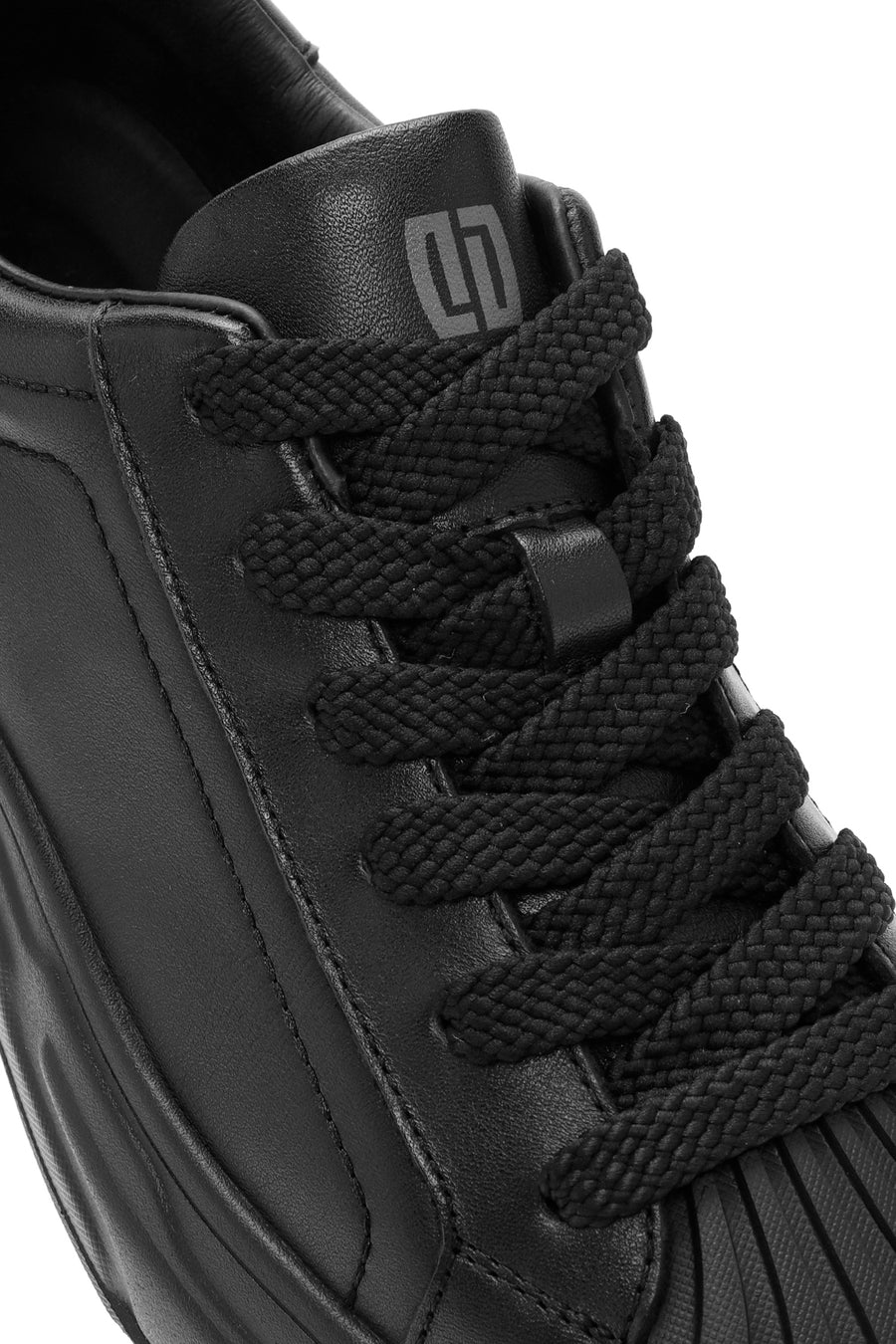 Men's Black Lace-up Leather Sneaker