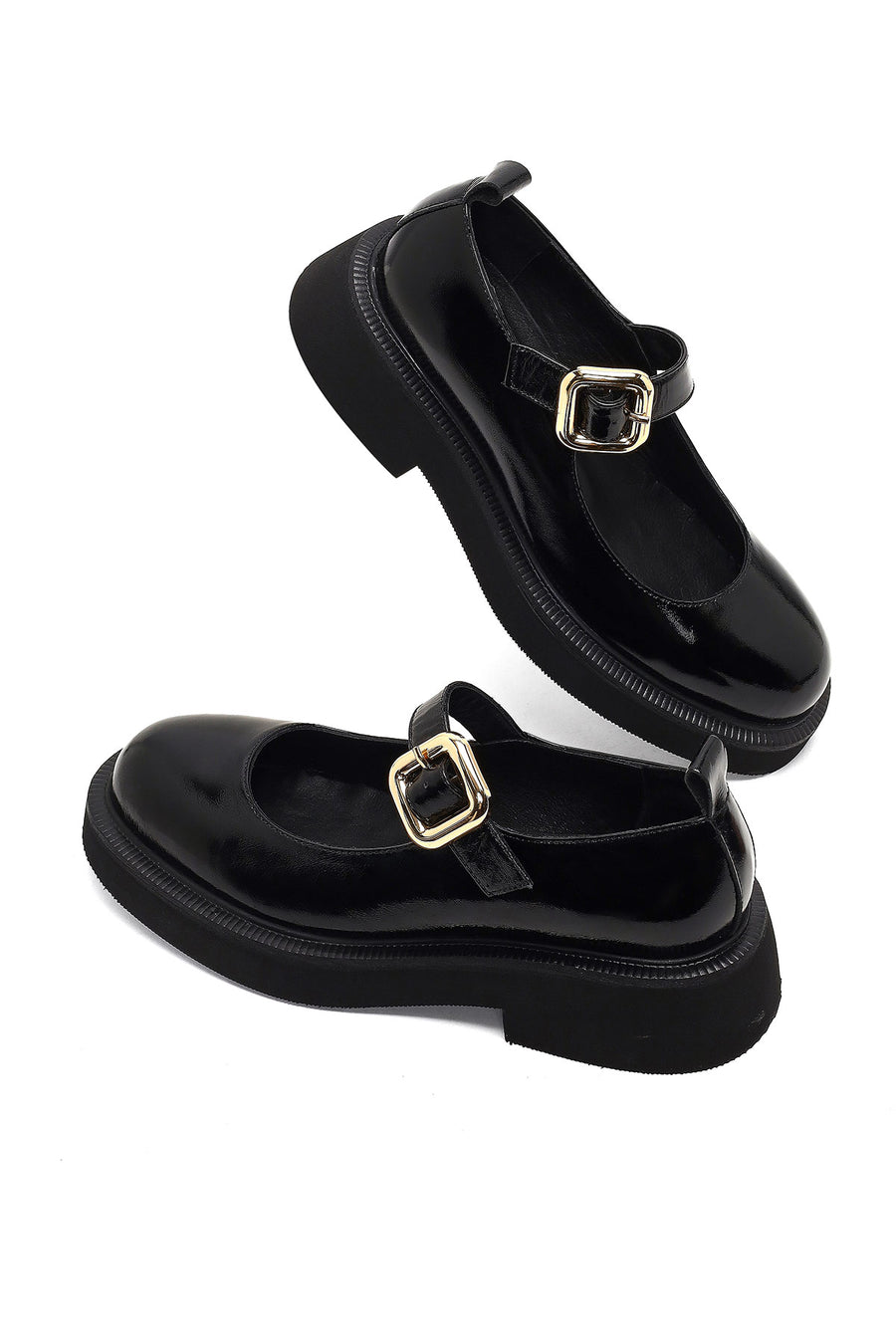 Woman Black Buckled Leather Shoes