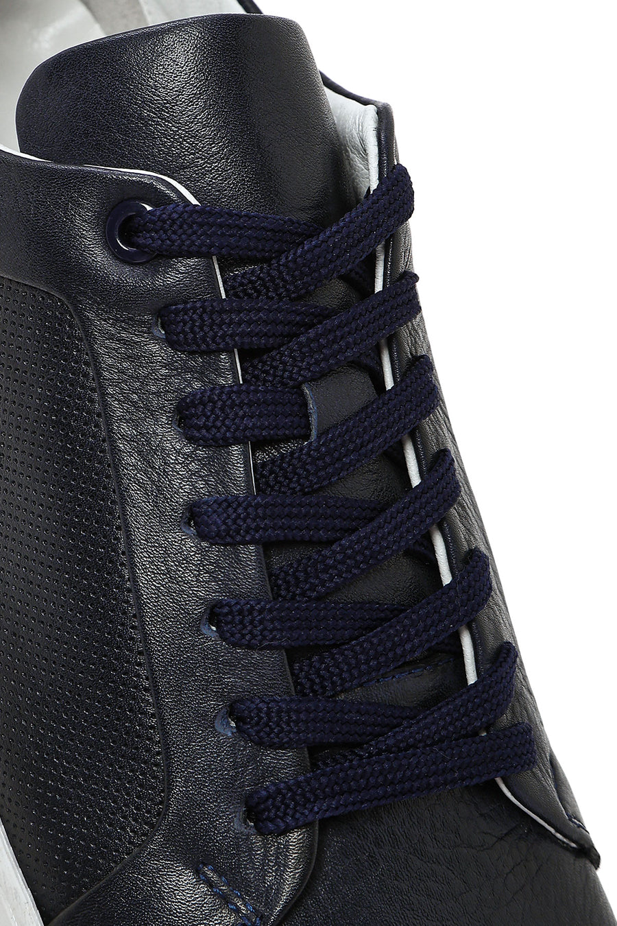 Men's Navy Blue Lace-Up Leather Sneaker