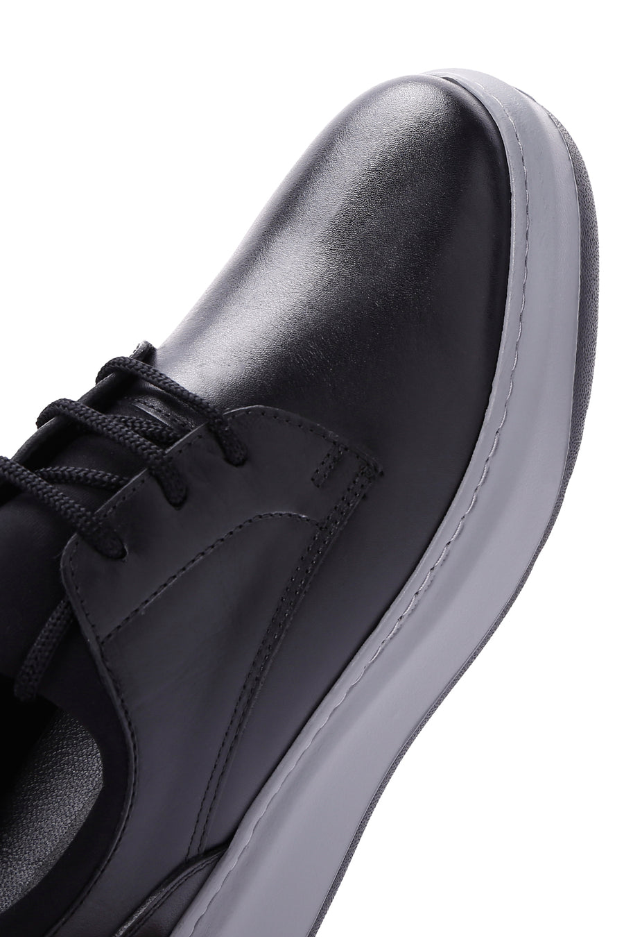 Men's Black Leather Sneaker