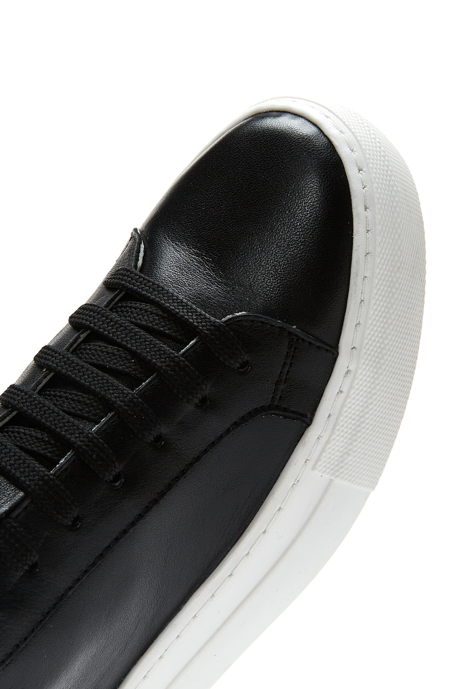 Woman Black Lace-Up Leather Sneaker