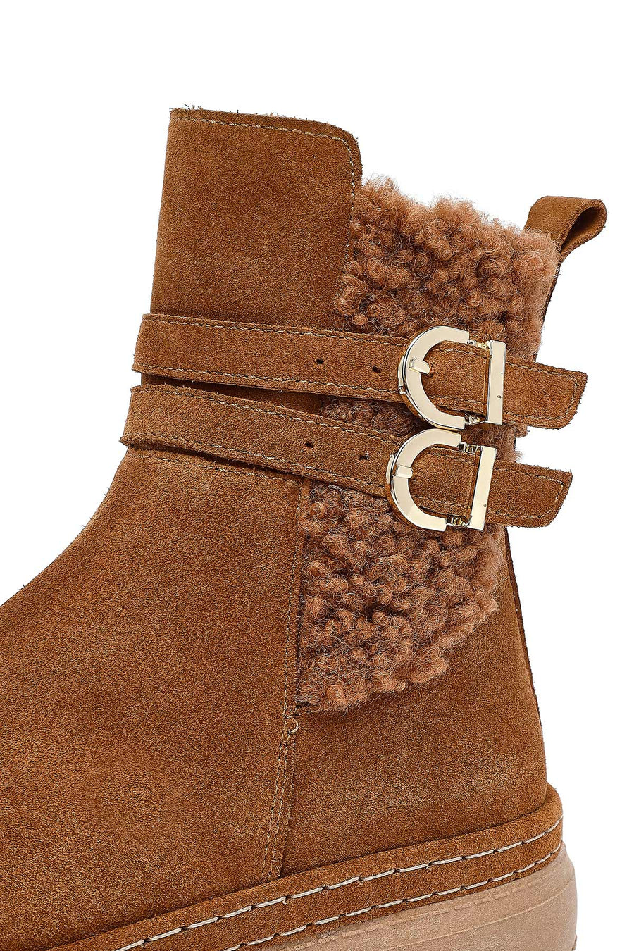 Woman Tan Zippered Suede Leather Teddy Bot
