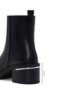 Woman Black Zip Closure Thick-Heeled Leather Boots | Derimod
