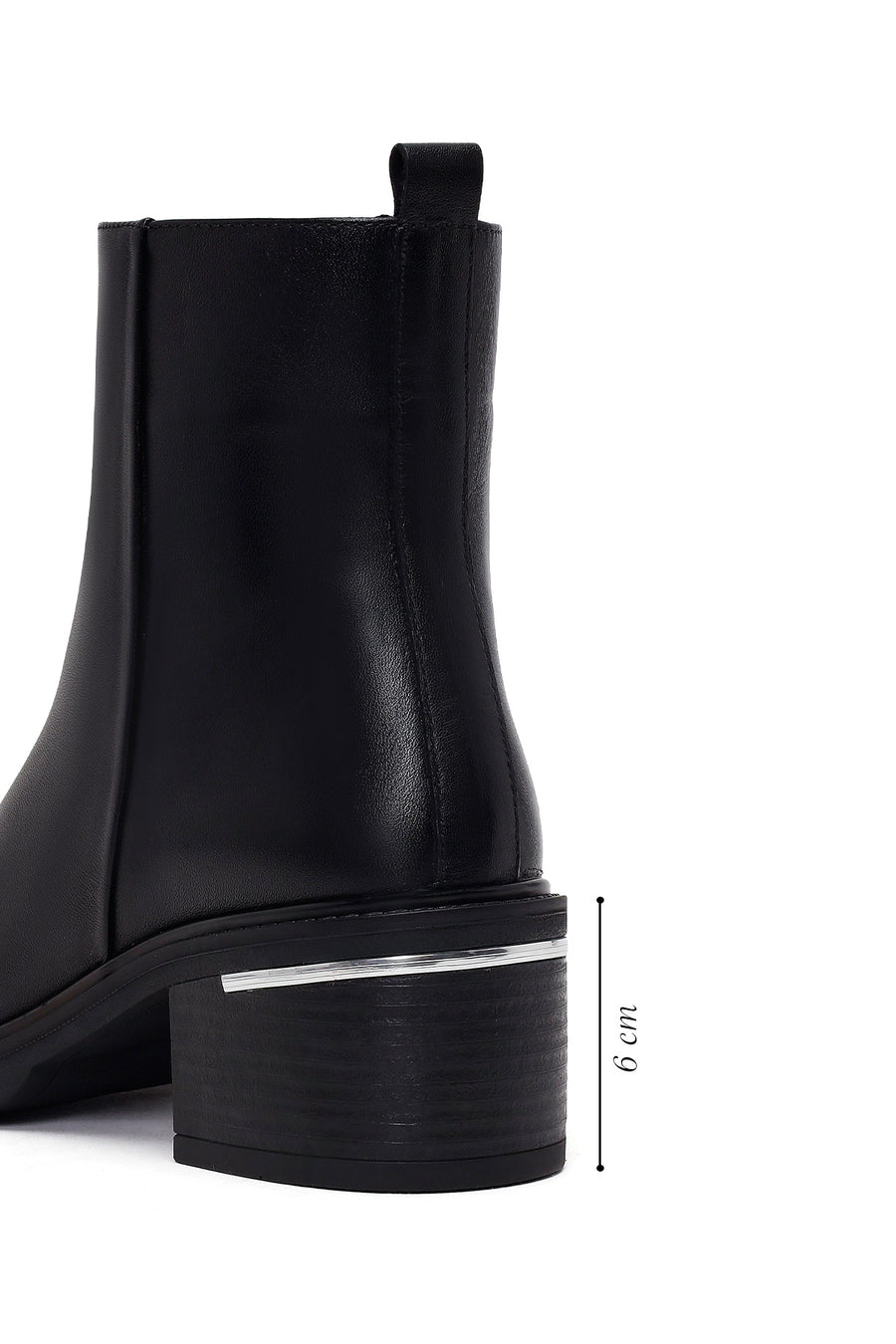 Woman Black Zip Closure Thick-Heeled Leather Boots