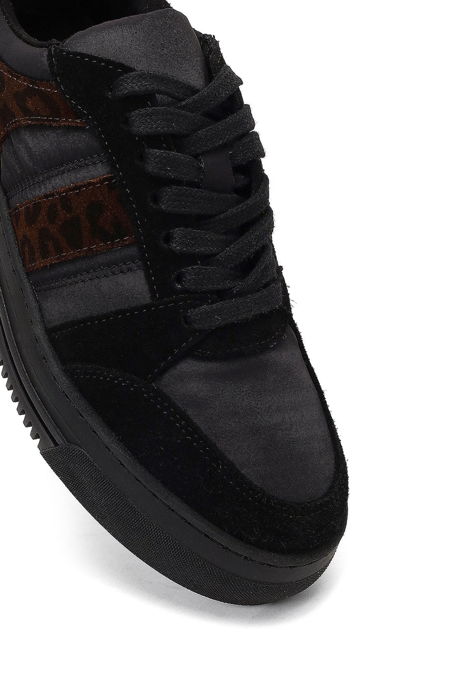 Woman Black Lace-Up Patterned Leather Sneaker