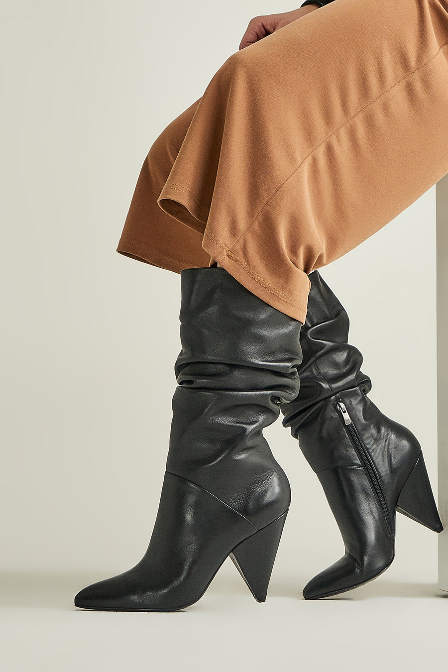 Women's Loose Leather Boots