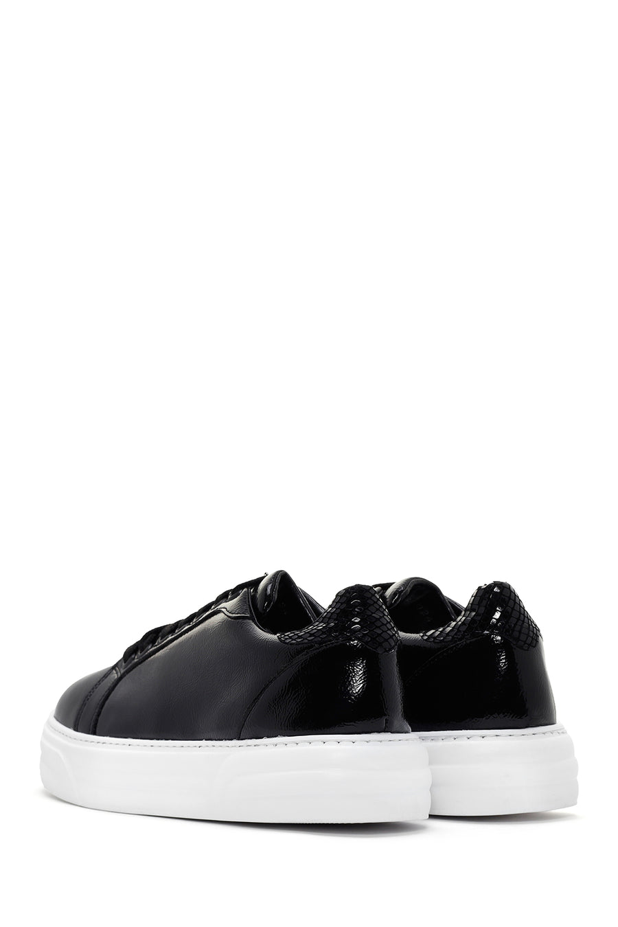 Kadın Siyah Rugan Kalın Tabanlı Sneaker