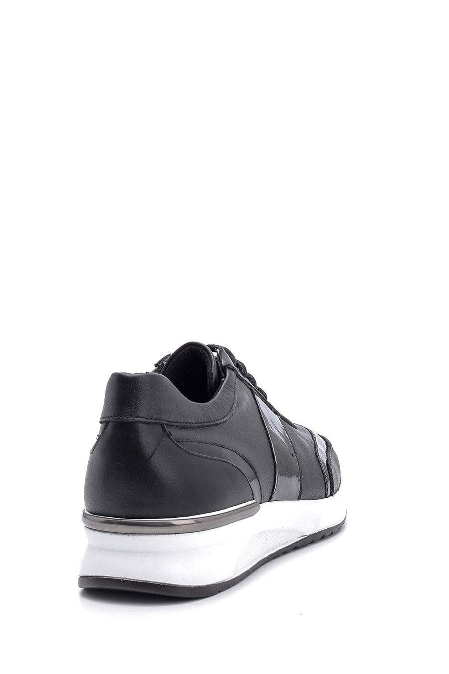 Kadın Rugan Detaylı Sneaker