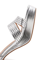 Kadın Gümüş Metalik Kalın Topuklu Sandalet | Derimod