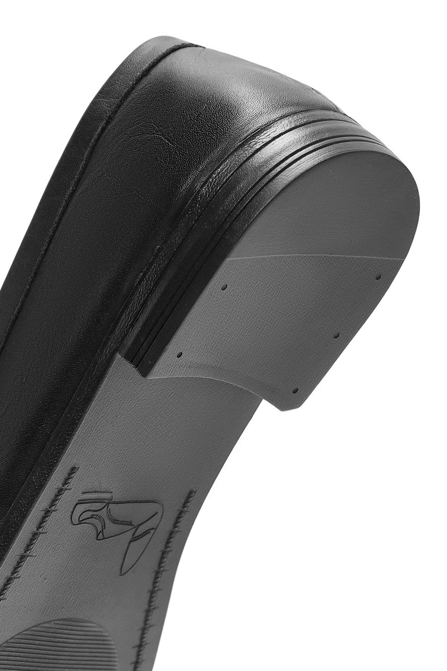 Woman Black Buckle-Detail Leather Masculine Loafer