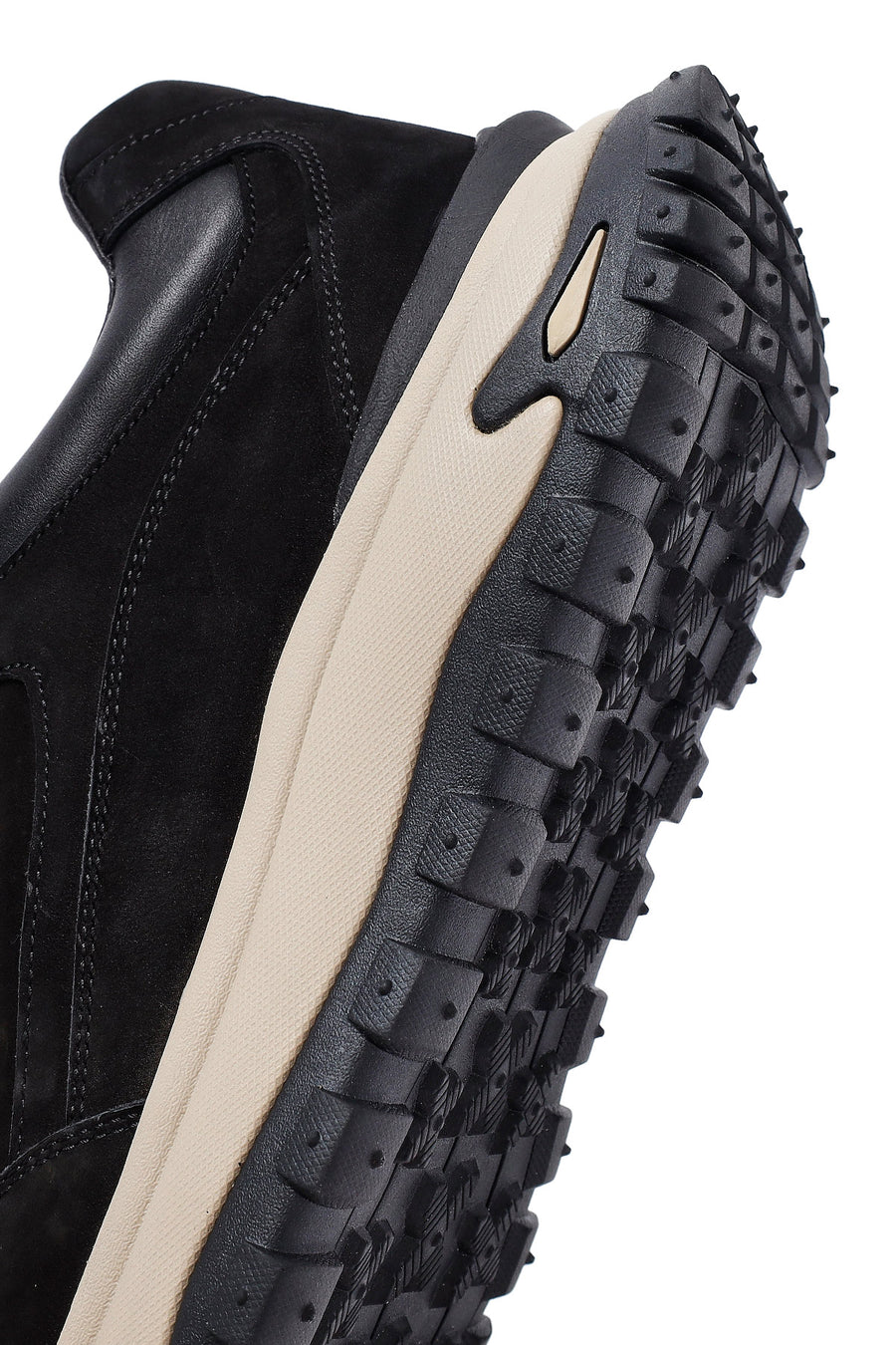 Erkek Siyah Bağcıklı Kalın Tabanlı Nubuk Deri Casual Sneaker