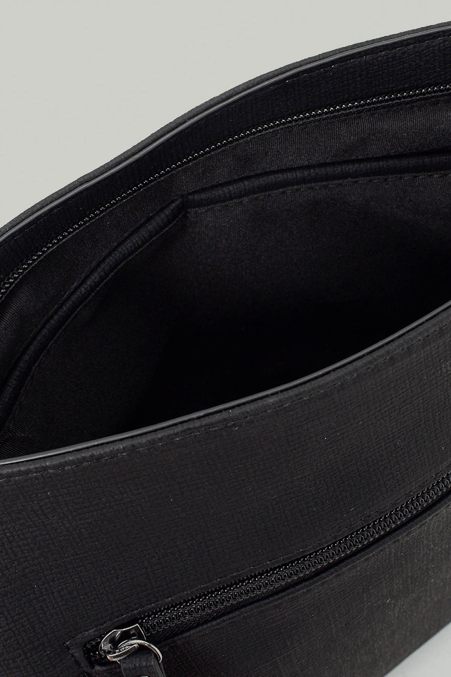 Zımba Detaylı Kadın Çapraz Çanta